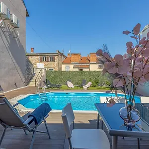 Deluxe Gladiators House Appartement